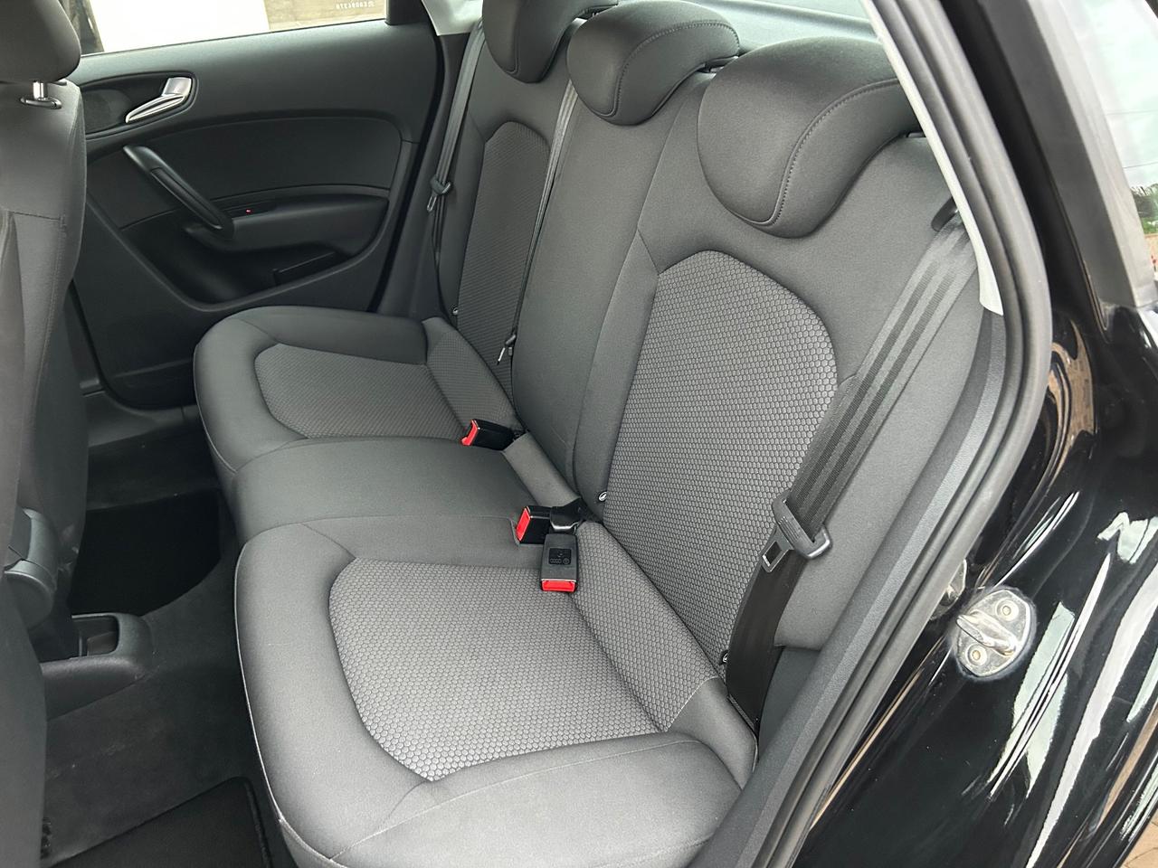 Audi A1 1.2 TFSI S line edition