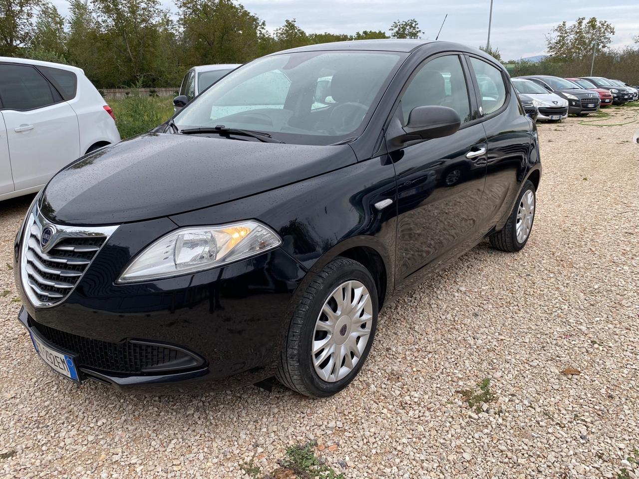Lancia ypsilon 1.2 GPL gold ecochic 69 CV 51KW