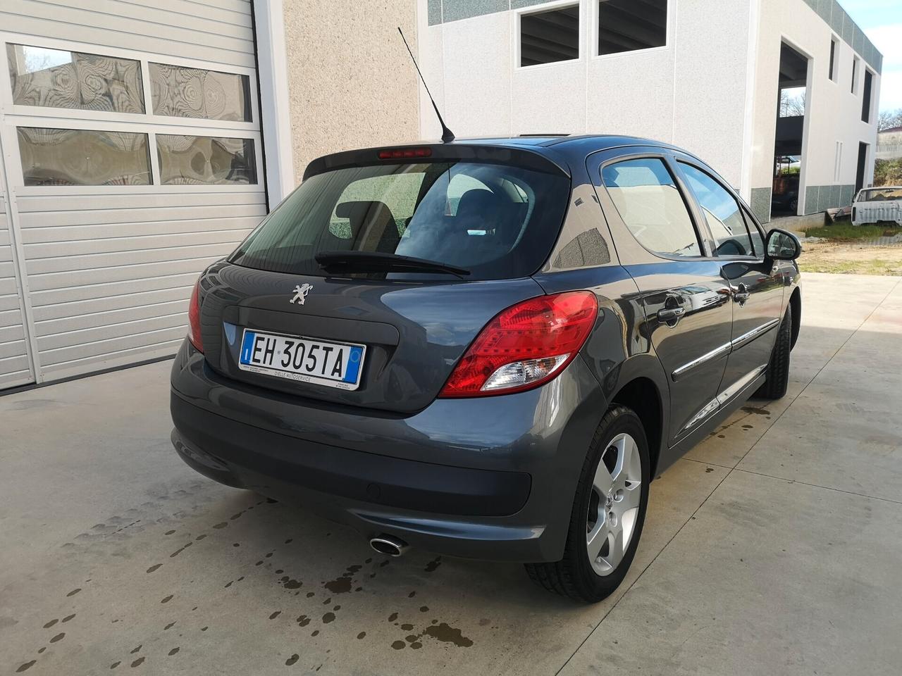 Peugeot 207 1.6 8V HDi 93CV 5p. Allure