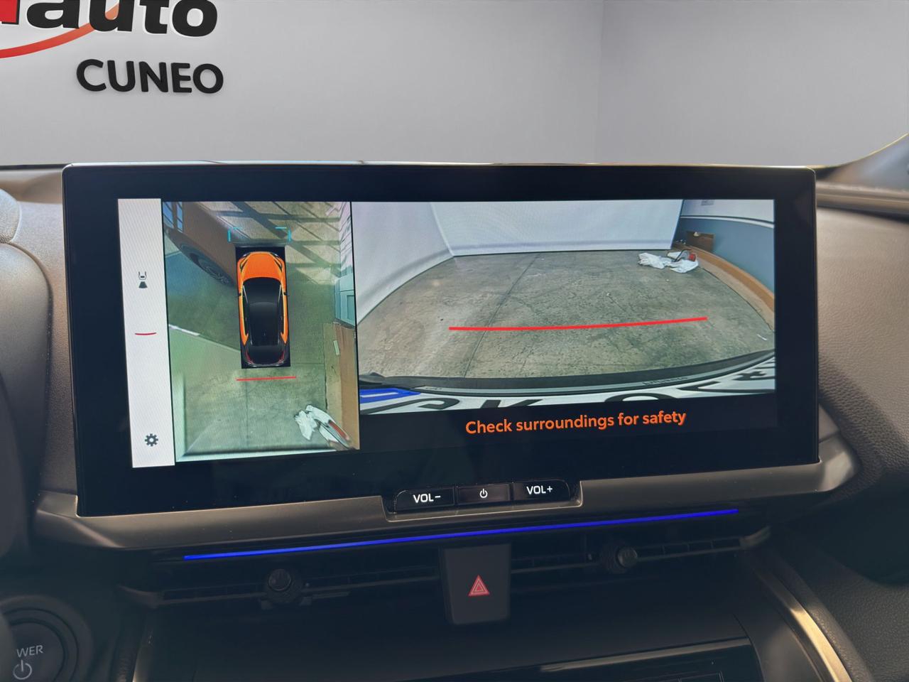 Toyota C-HR 2.0 phev Lounge Premiere fwd e-cvt