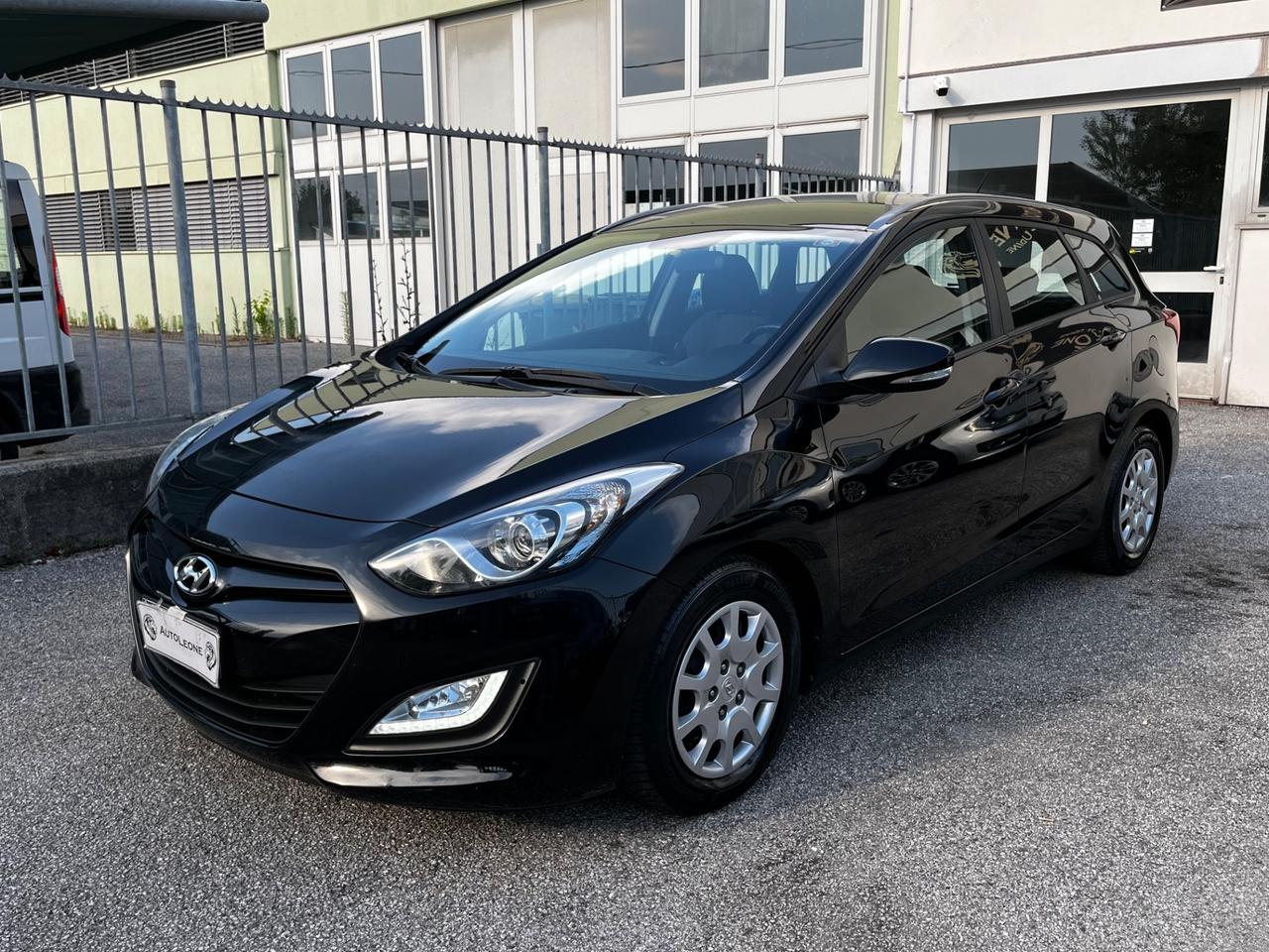 Hyundai i30 Wagon 1.6 CRDi 110cv OK NEOPATENTATI