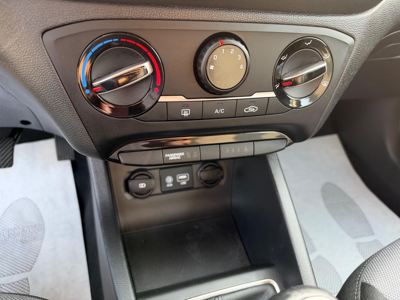 Hyundai i20 1.2 5 porte Connectline 35.000KM