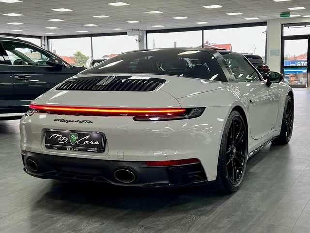 Porsche 992 911 Targa 3.0 4 GTS auto