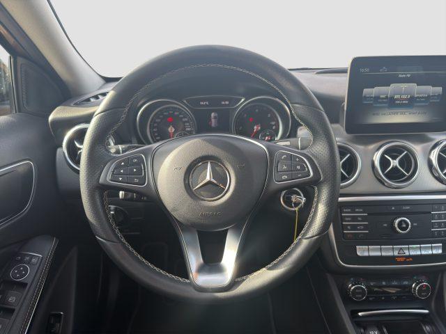 MERCEDES-BENZ CLA sse GLA GLA 200 CDI/d Automatic Premium