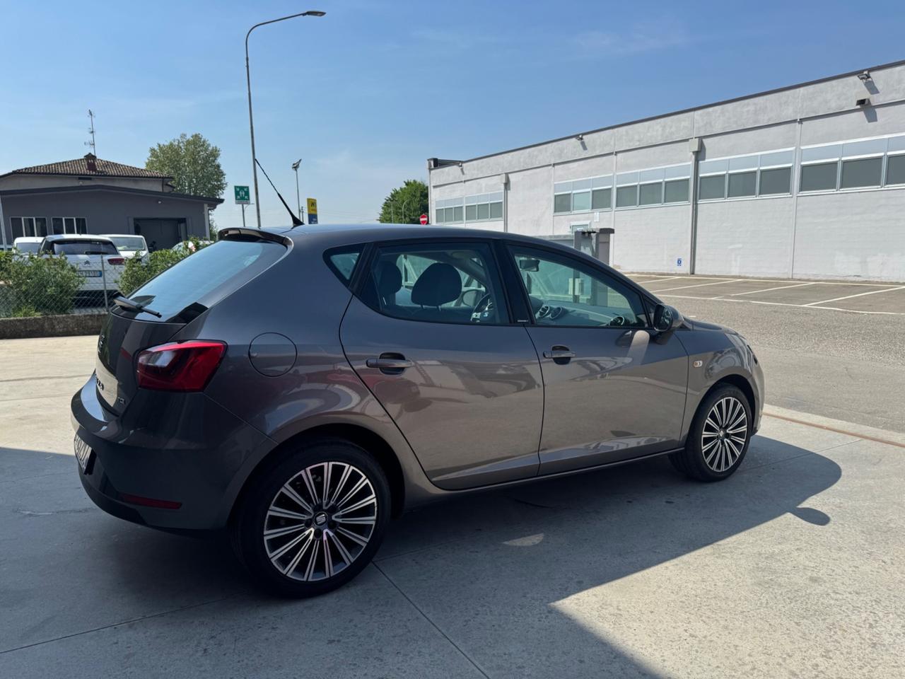 Seat Ibiza 1.4 TDI 90 CV CR 5p. Connect Grey
