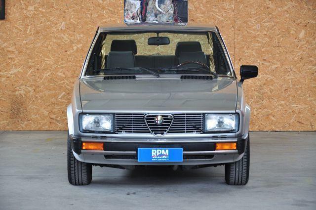 Alfa Romeo Alfetta 2.0 CEM restauro totale UNICA targa MI!