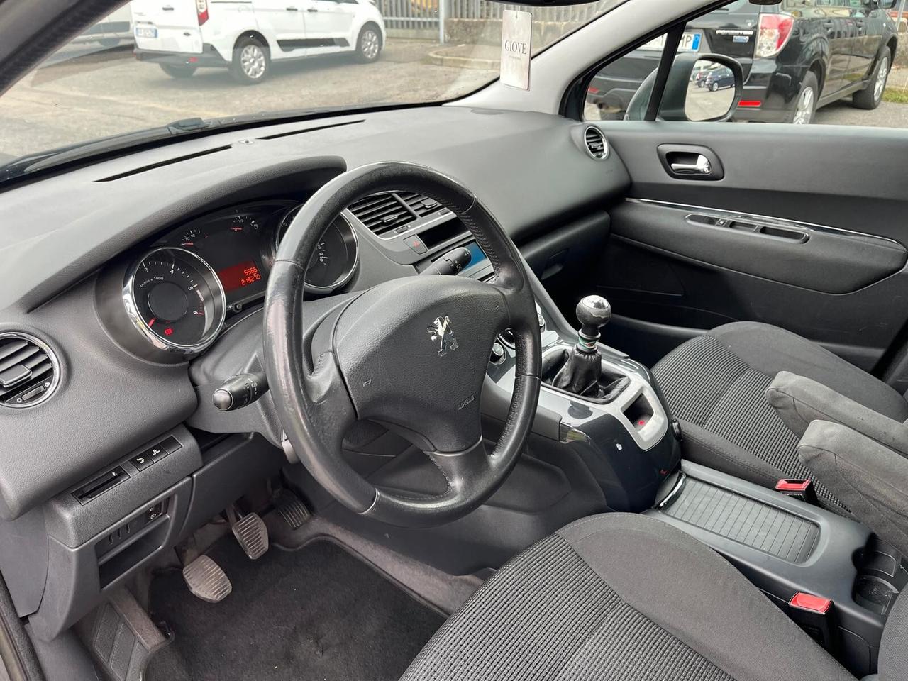 Peugeot 5008 1.6 HDi 112CV Active