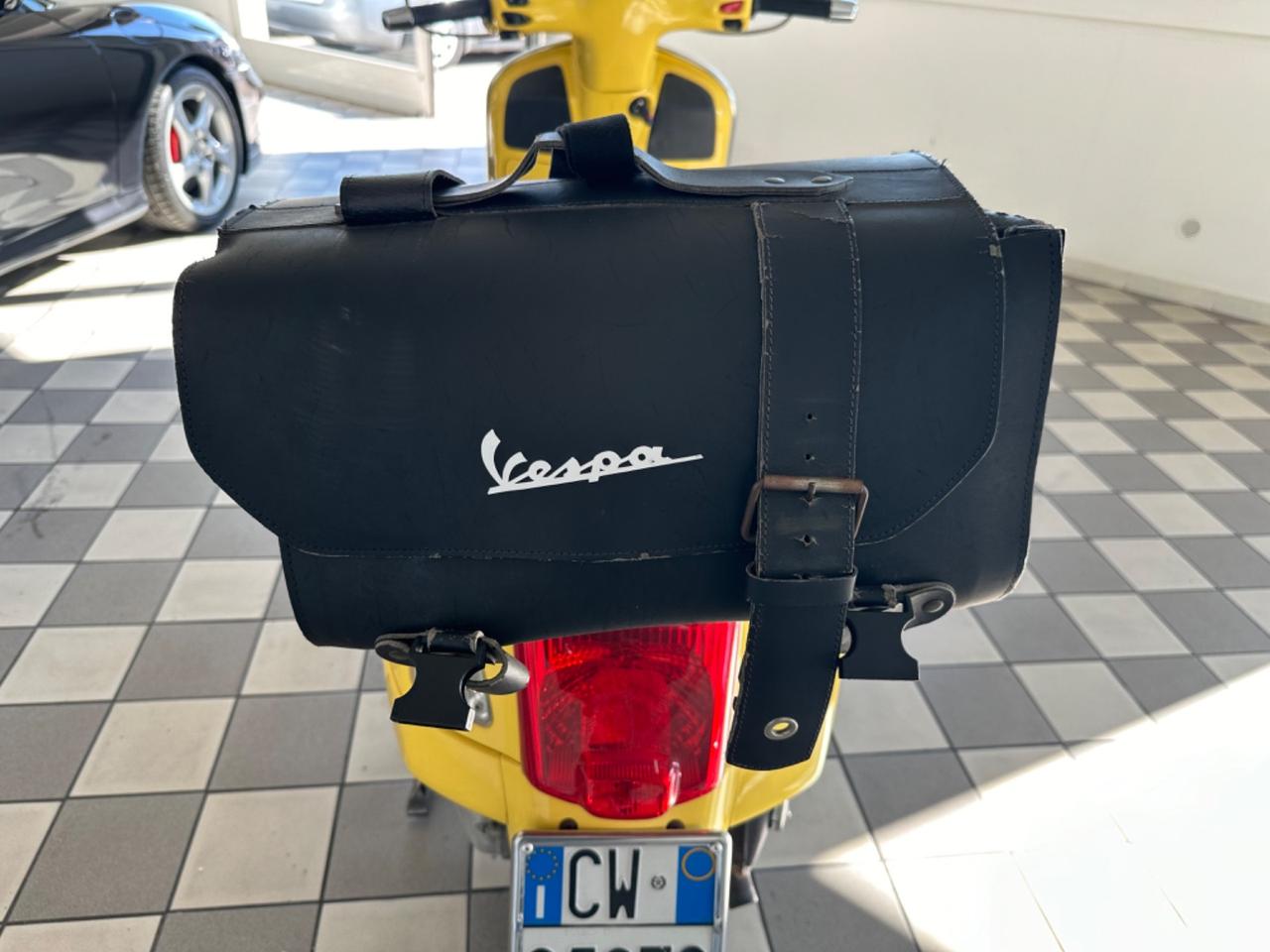 Piaggio Vespa 250 GTS