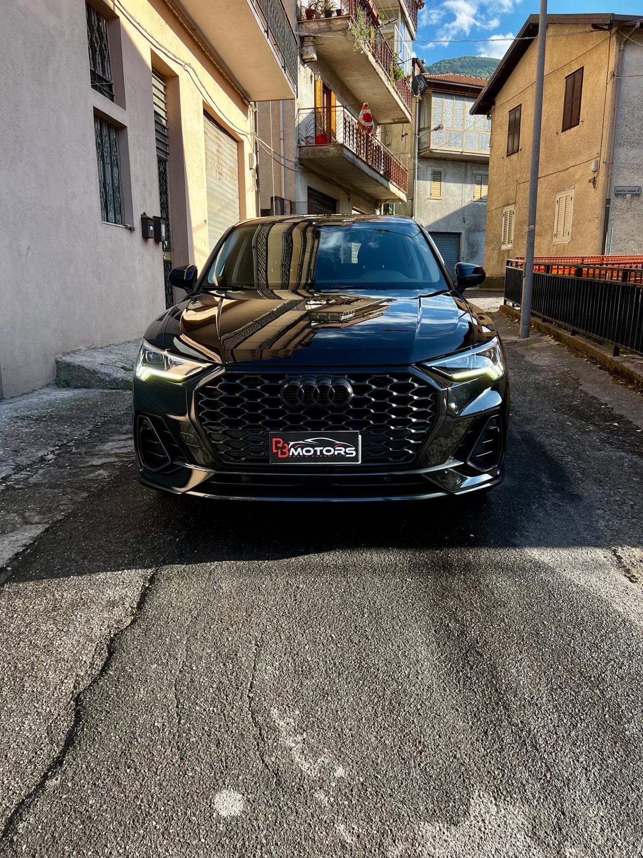 Audi Q3 SPB 35 TDI S line edition total black