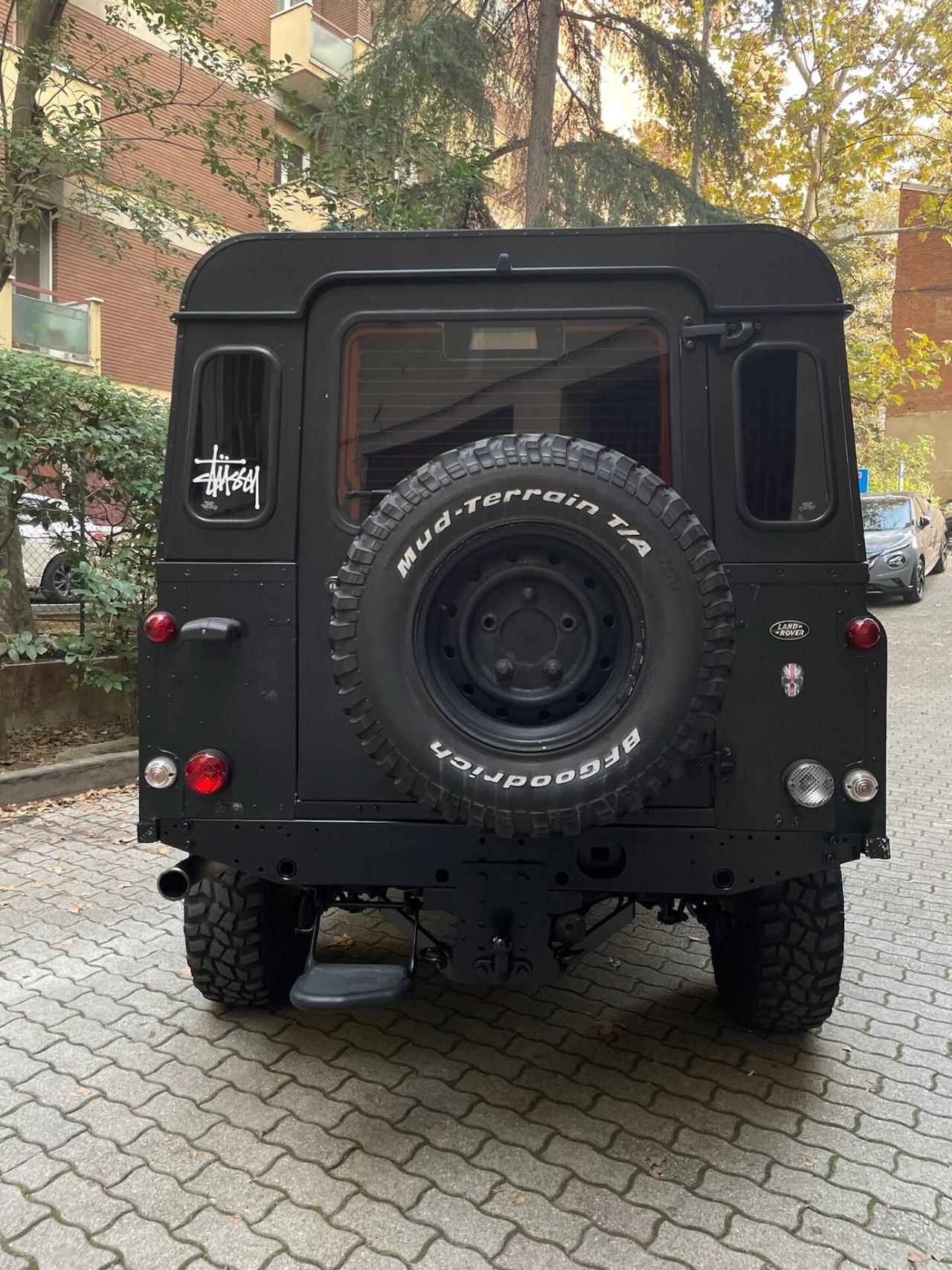 Land Rover Defender 110 TD4 7 POSTI -LIBRETTO TAGLIANDI