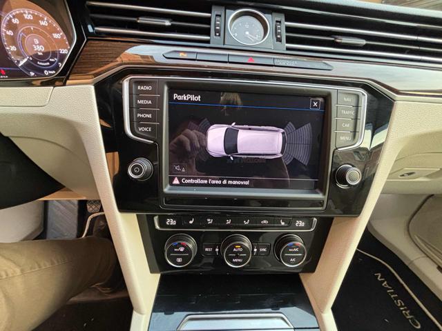 VOLKSWAGEN Passat Business Variant 2.0 TDI Executive BMT