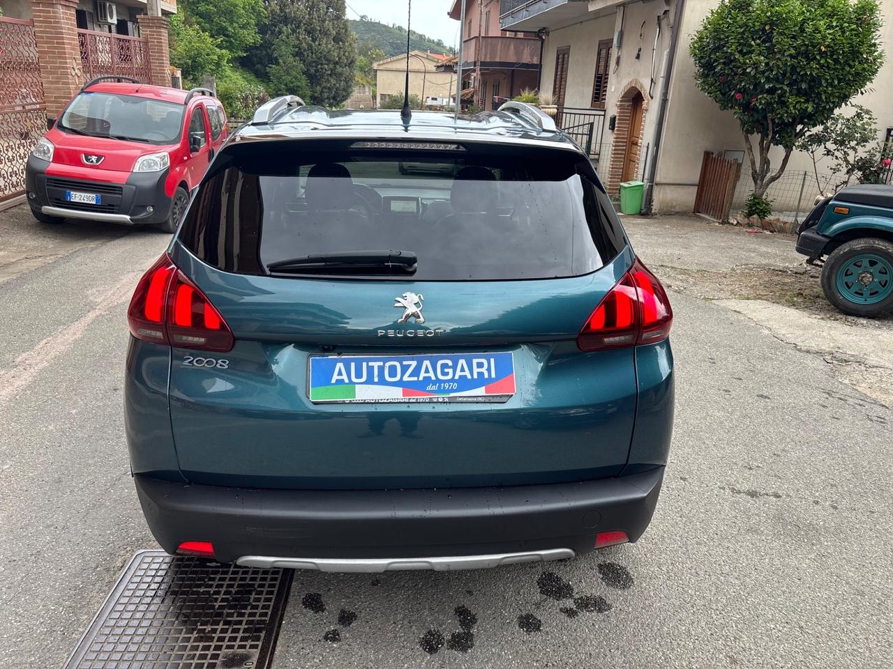 Peugeot 2008 BlueHDi 100 S&S allure accessioriata