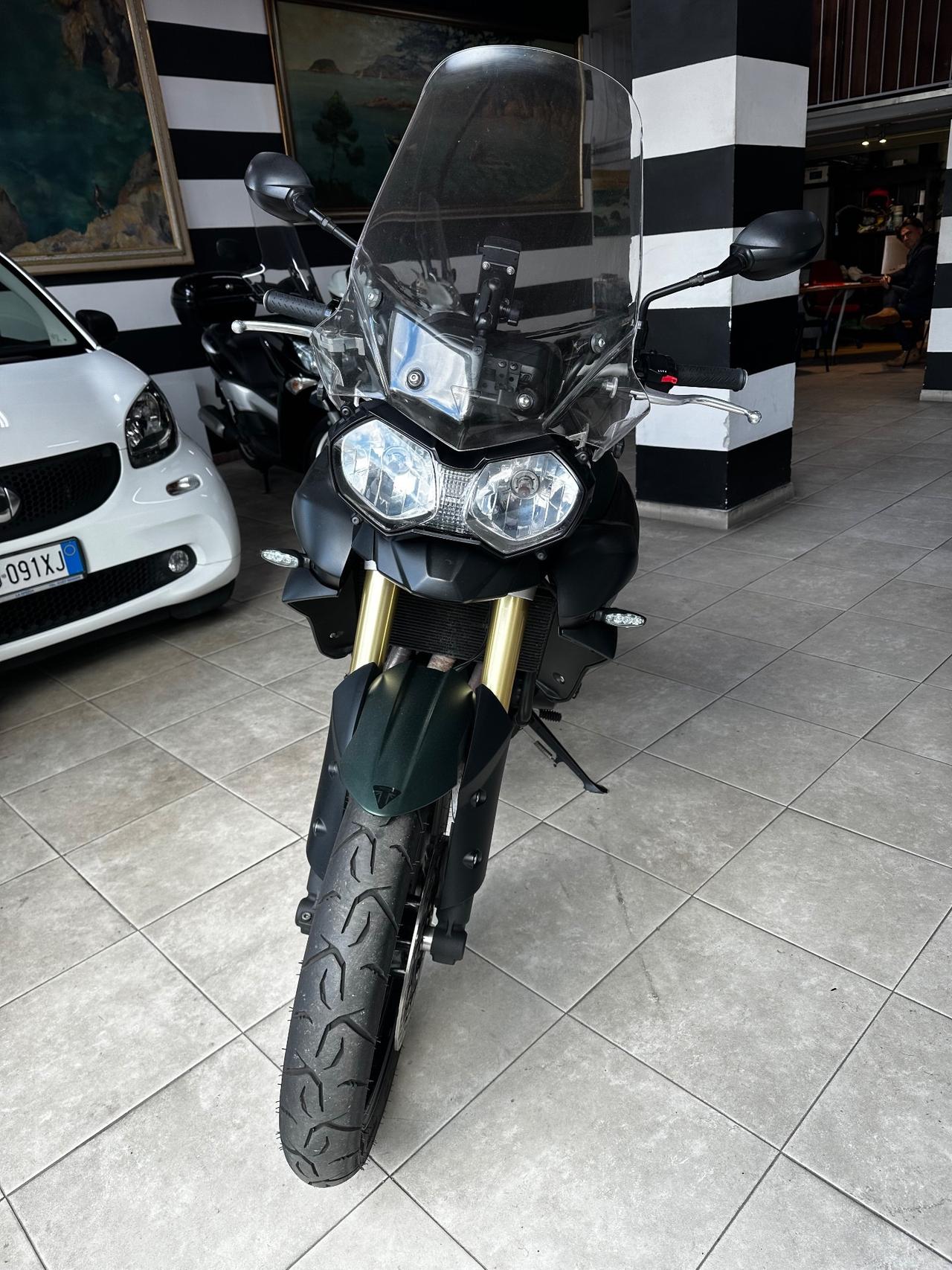 Triumph Tiger 800