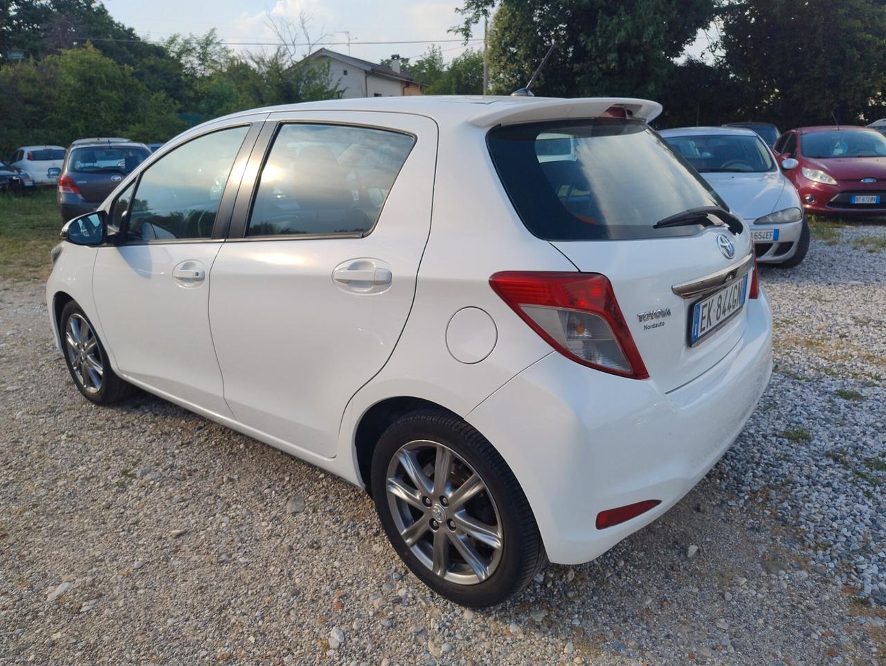 Toyota Yaris 1.3 5 porte Lounge
