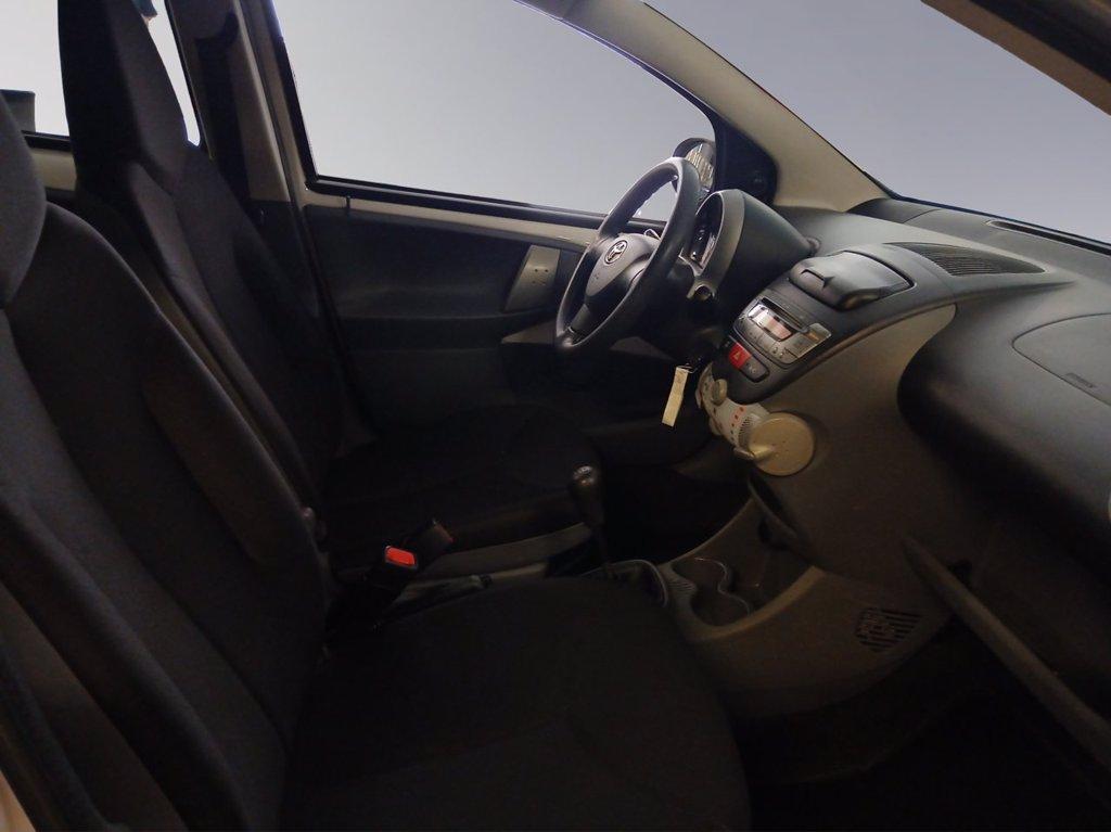 TOYOTA Aygo 5 porte del 2011