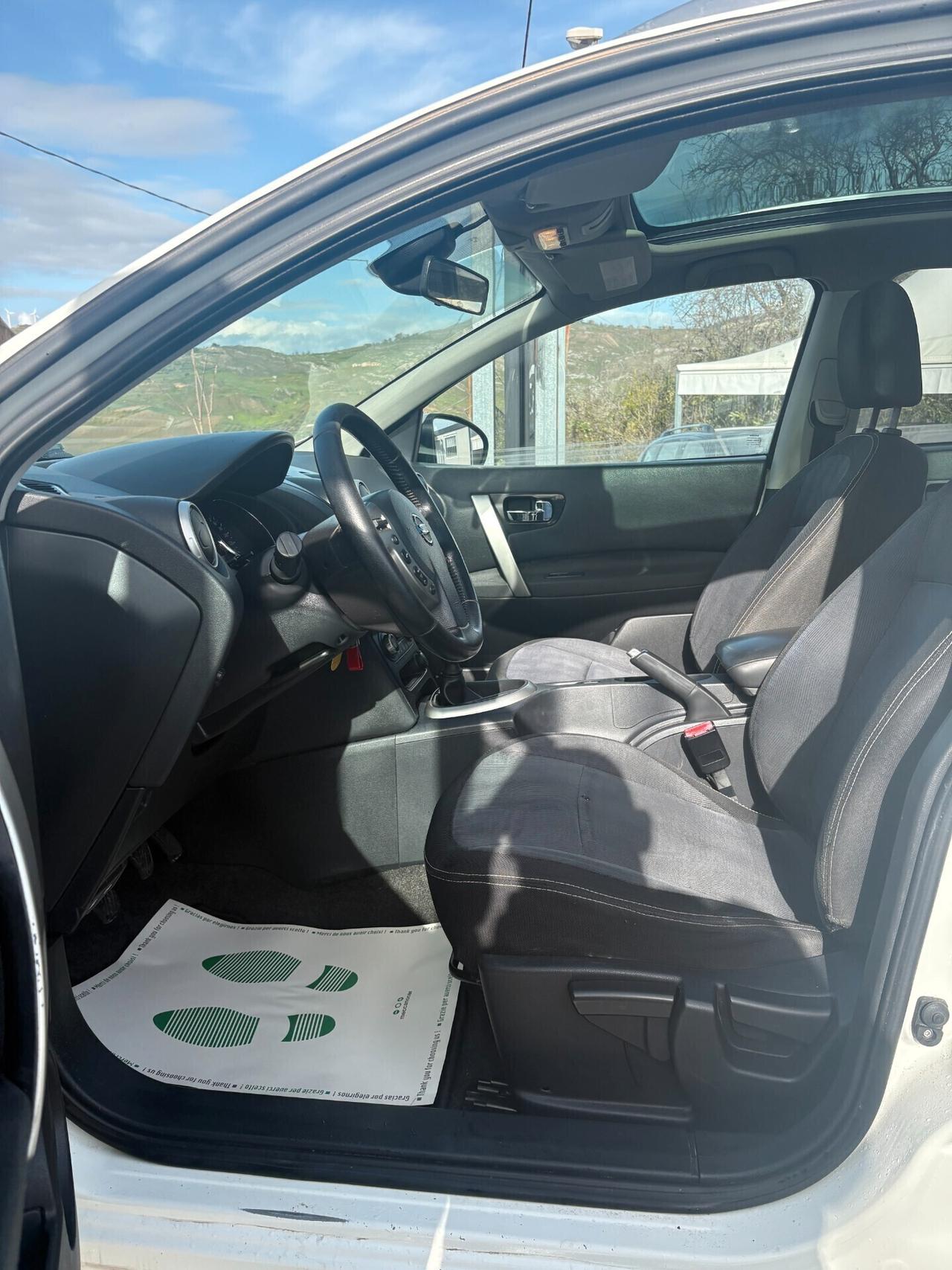 Nissan Qashqai N-TEC (7 POSTI) 2.0 dCi