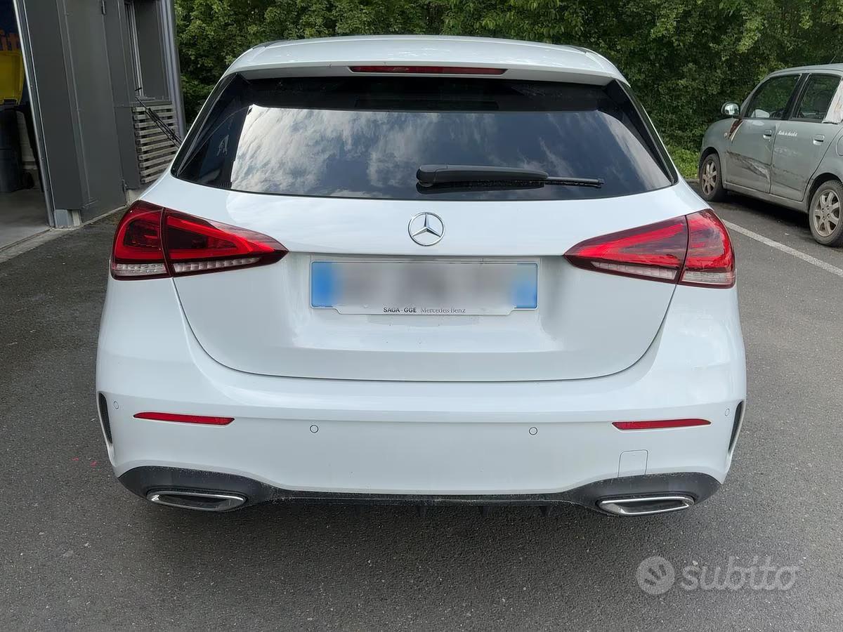 Mercedes A 180 Premium AMG Line 7G-DCT