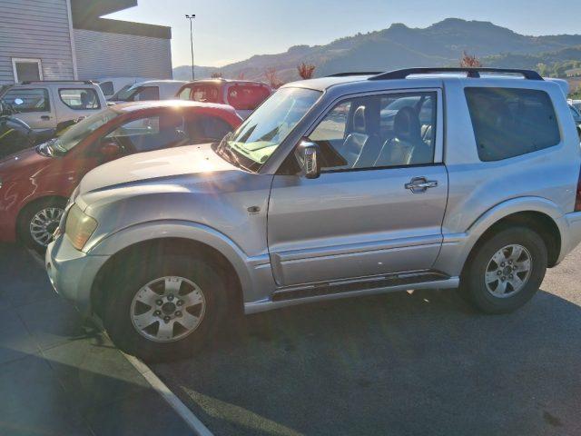 MITSUBISHI Pajero 3.2 16V DI-D 3p. GLS GANCIO TRAINO NO RUGGINE