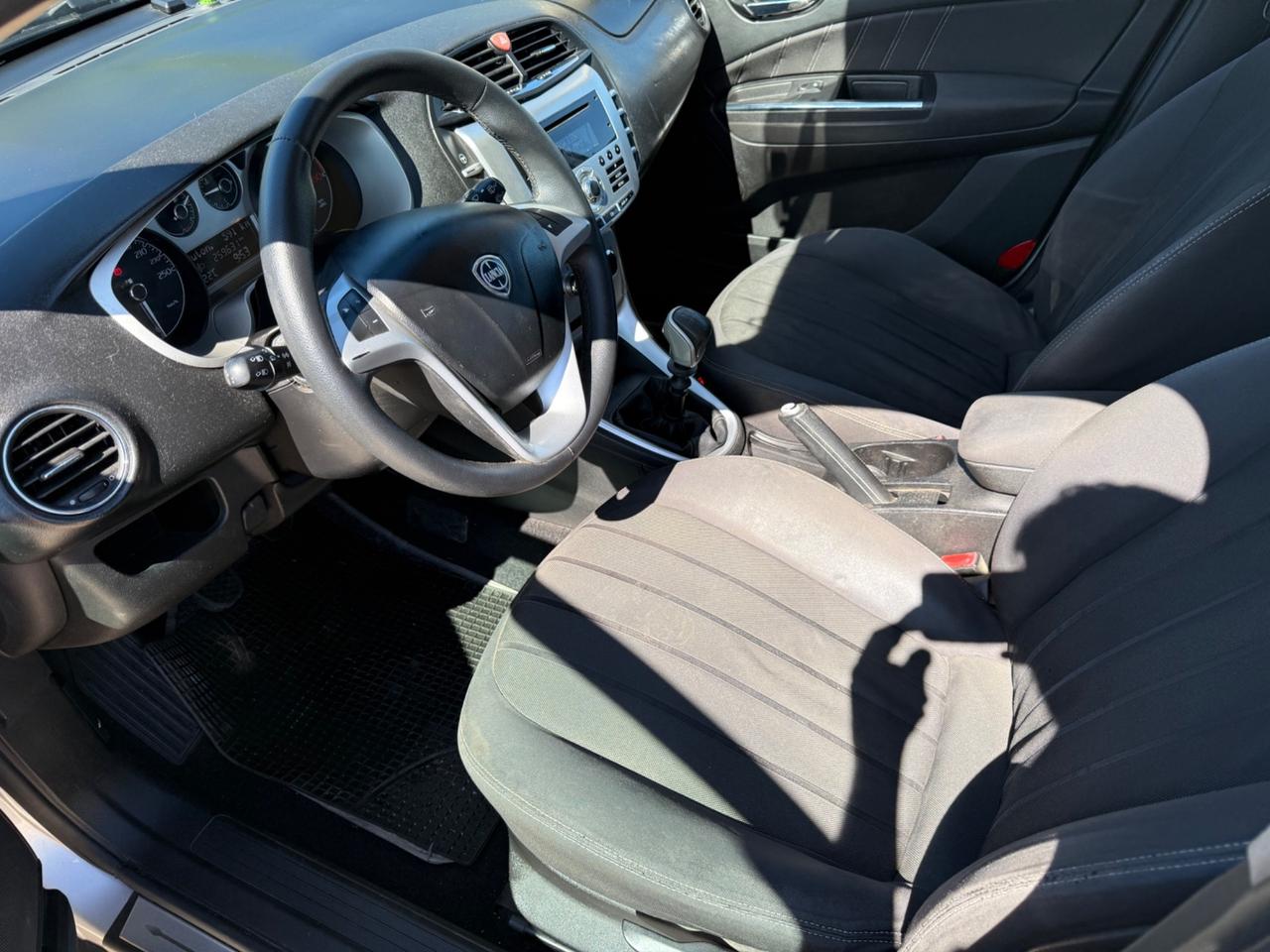 Lancia Delta 1.6 MJT 120 CV PERMUTE 2.900€