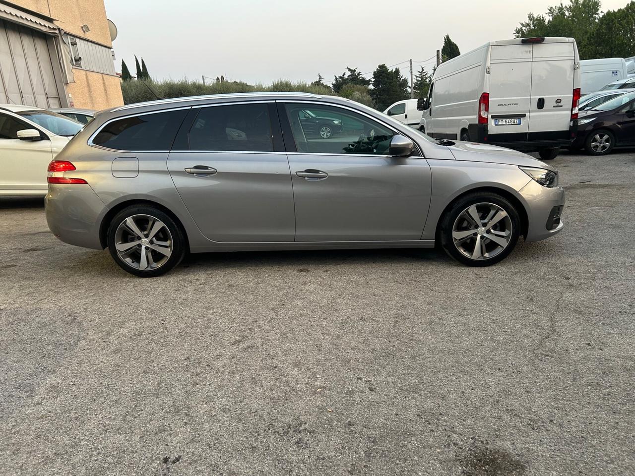 Peugeot 308 BlueHDi 130 GT Line Euro6D