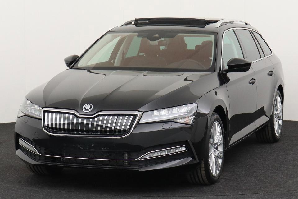 Skoda Superb iV Wagon Superb Wagon iV 1.4 tsi phev Style dsg