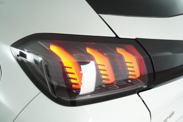 PEUGEOT 208 208 PureTech 100 5 porte Allure Pack