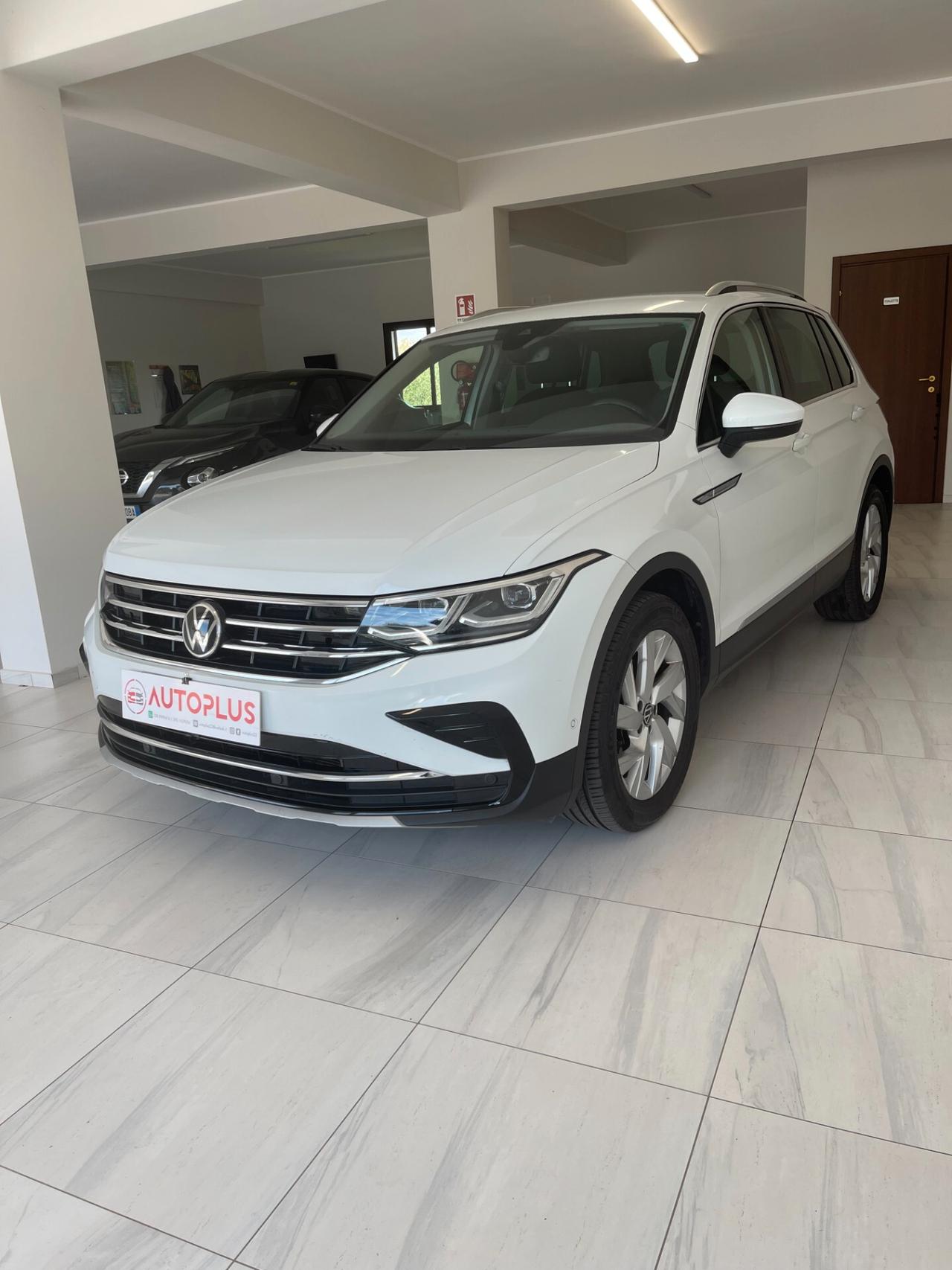 Volkswagen Tiguan 2.0 TDI 150 CV SCR DSG Elegance