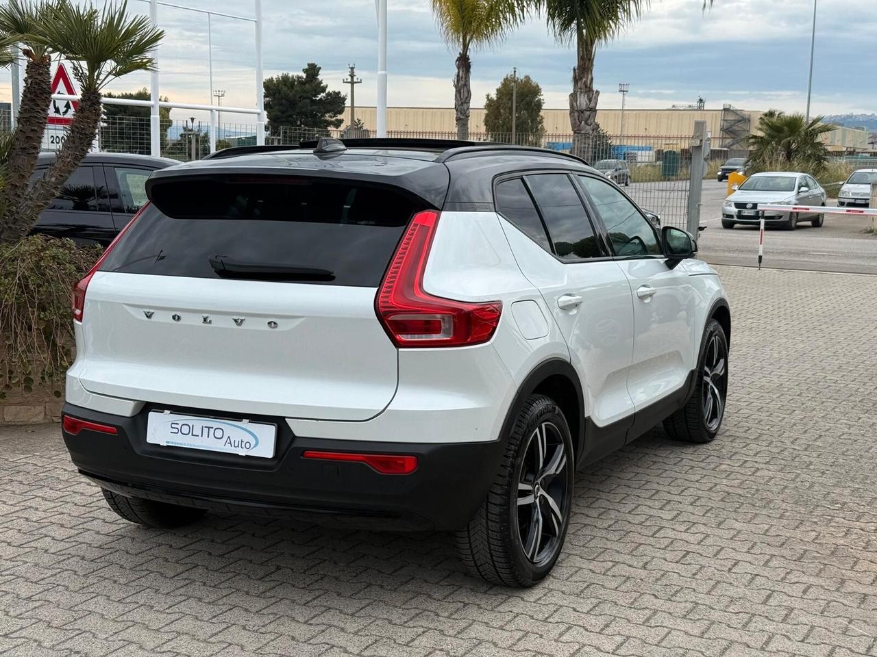 XC40 T5 Recharge Hybrid 262cv *Tetto *Gancio Traino