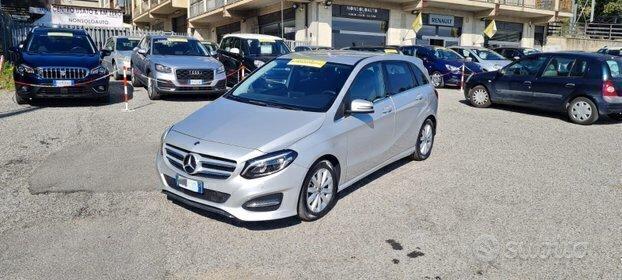 Mercedes CLASSE B 200d EXECUT-2018-Full Option.