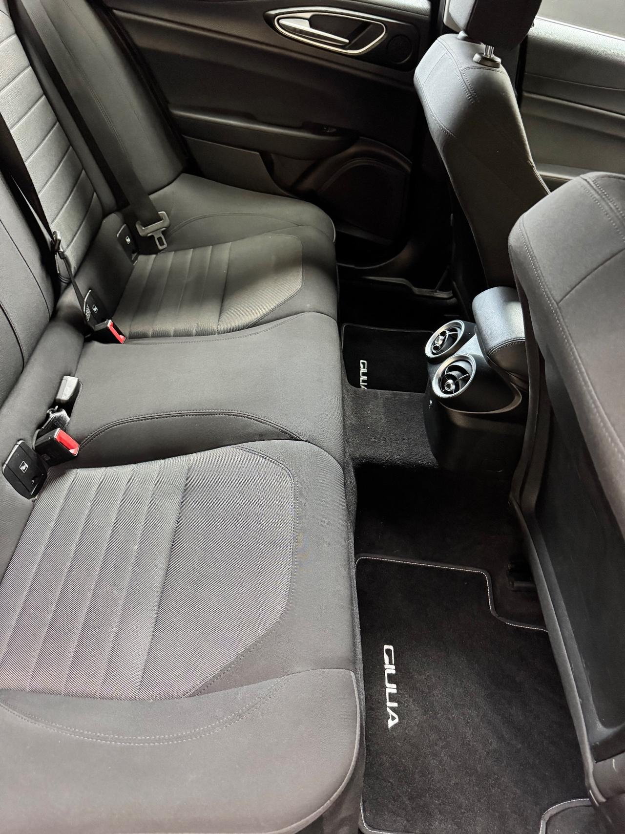 Alfa Romeo Giulia 2.2 super 150 cv