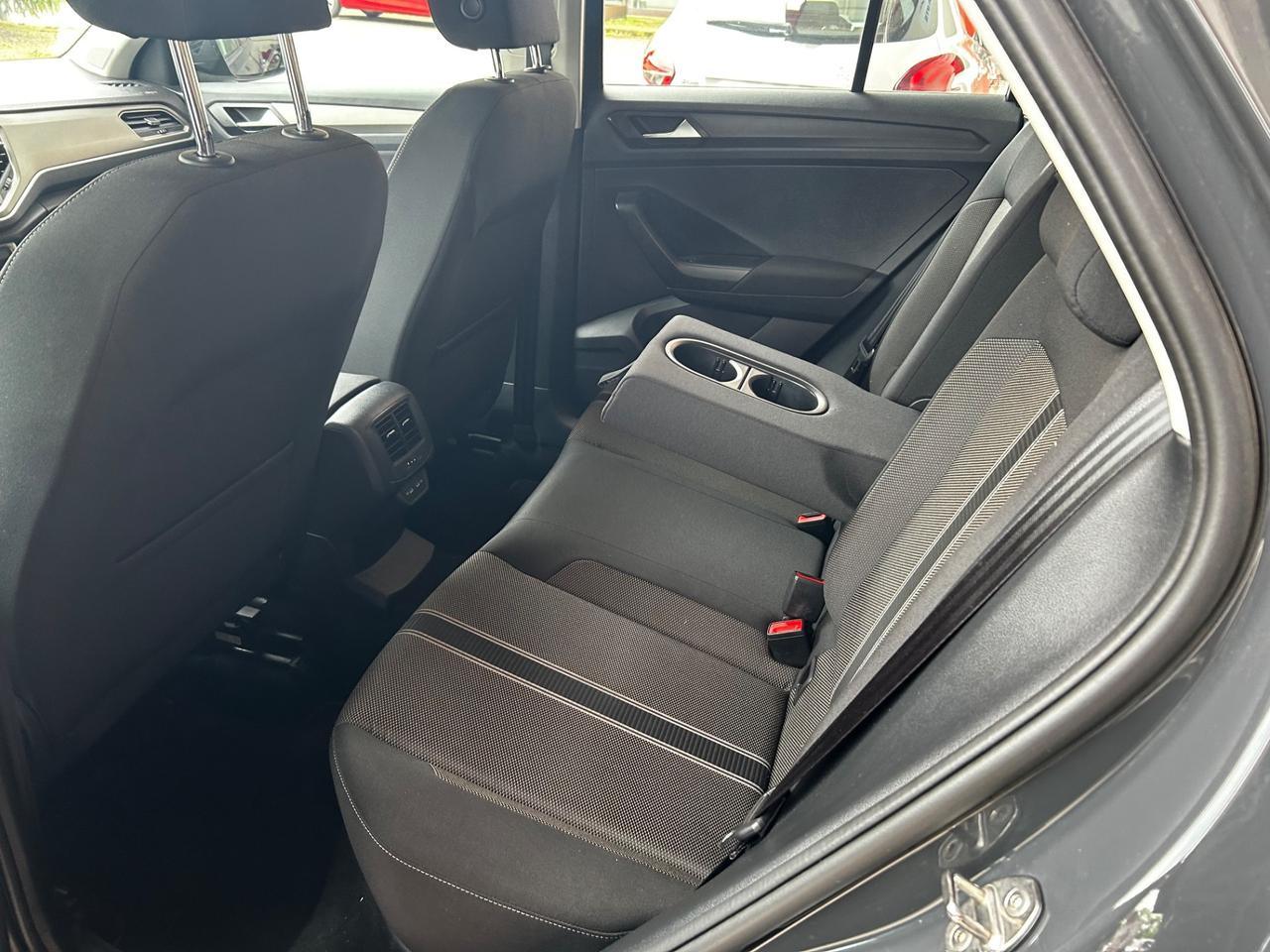 Volkswagen T-Roc 2.0 TDI SCR style neopatentati