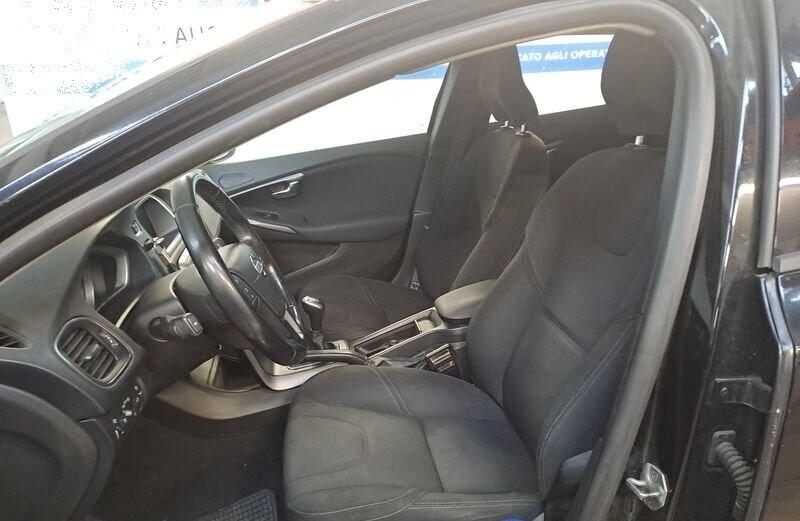 Volvo V40 D2 1.6 Momentum