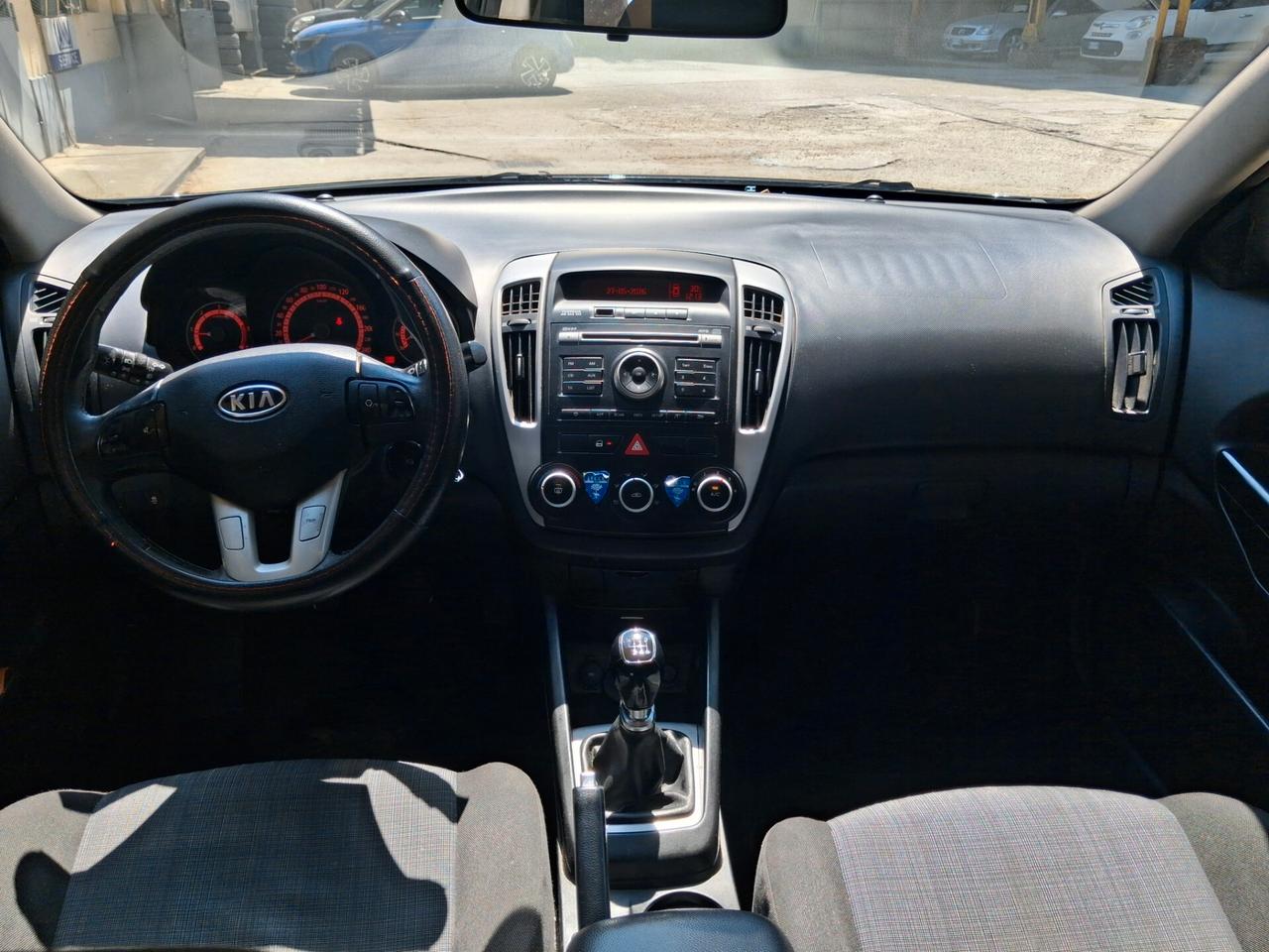 Kia Ceed cee'd Sp. Wag. 1.6 CRDi VGT 90CV LX