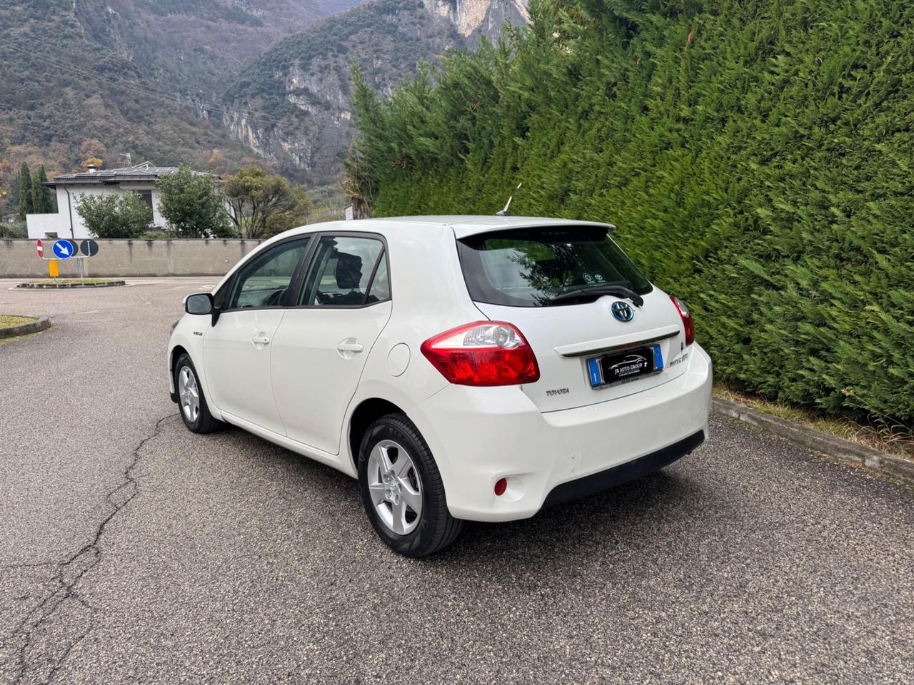 Toyota Auris 1.8 IBRIDA