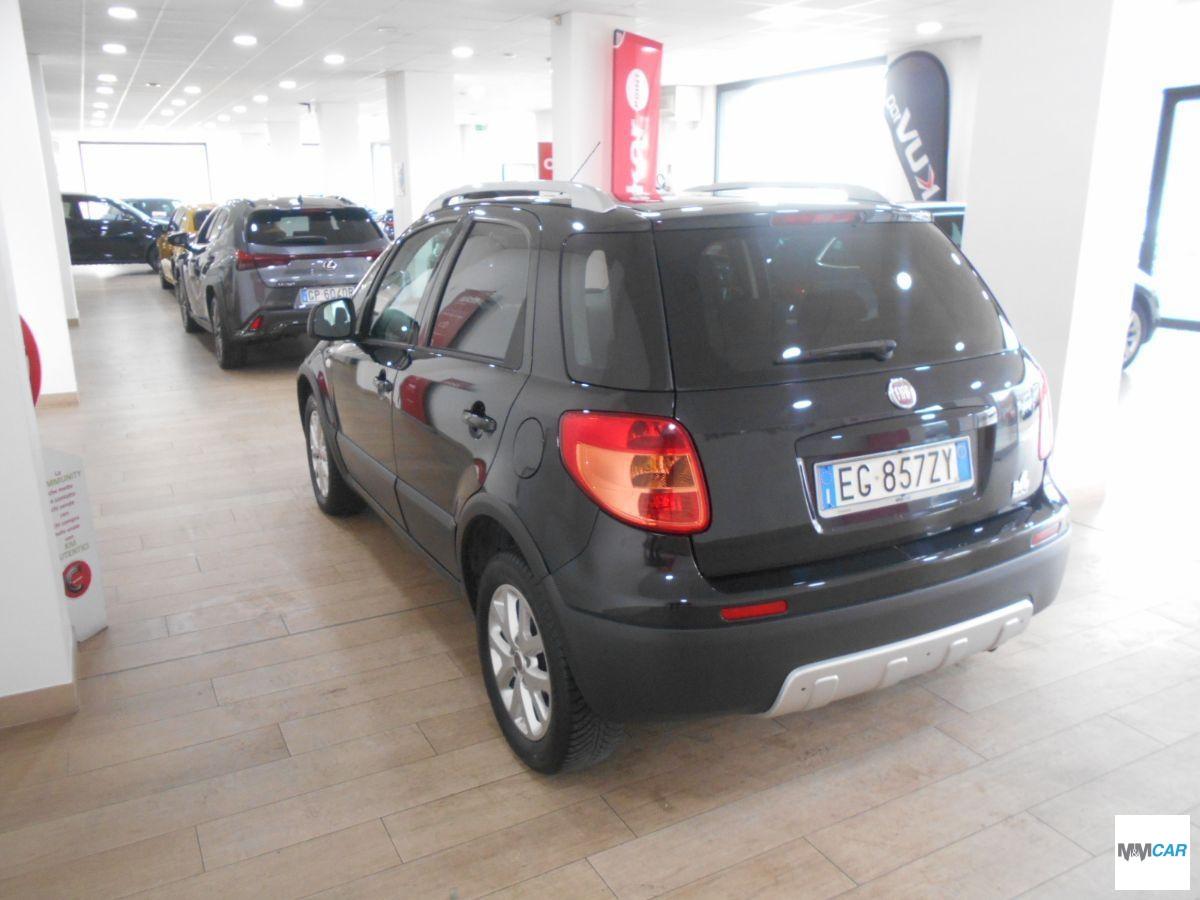 FIAT - Sedici - 2.0 MJT 16V DPF 4x4 Emotion