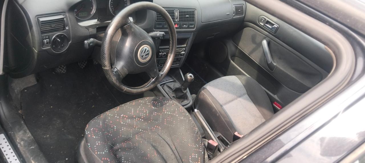 Volkswagen Golf 1.9 TDI 5p. Trendline