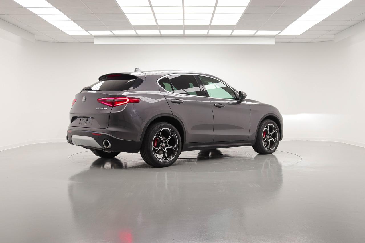 ALFA ROMEO STELVIO 2.2 TURBODIESEL 210