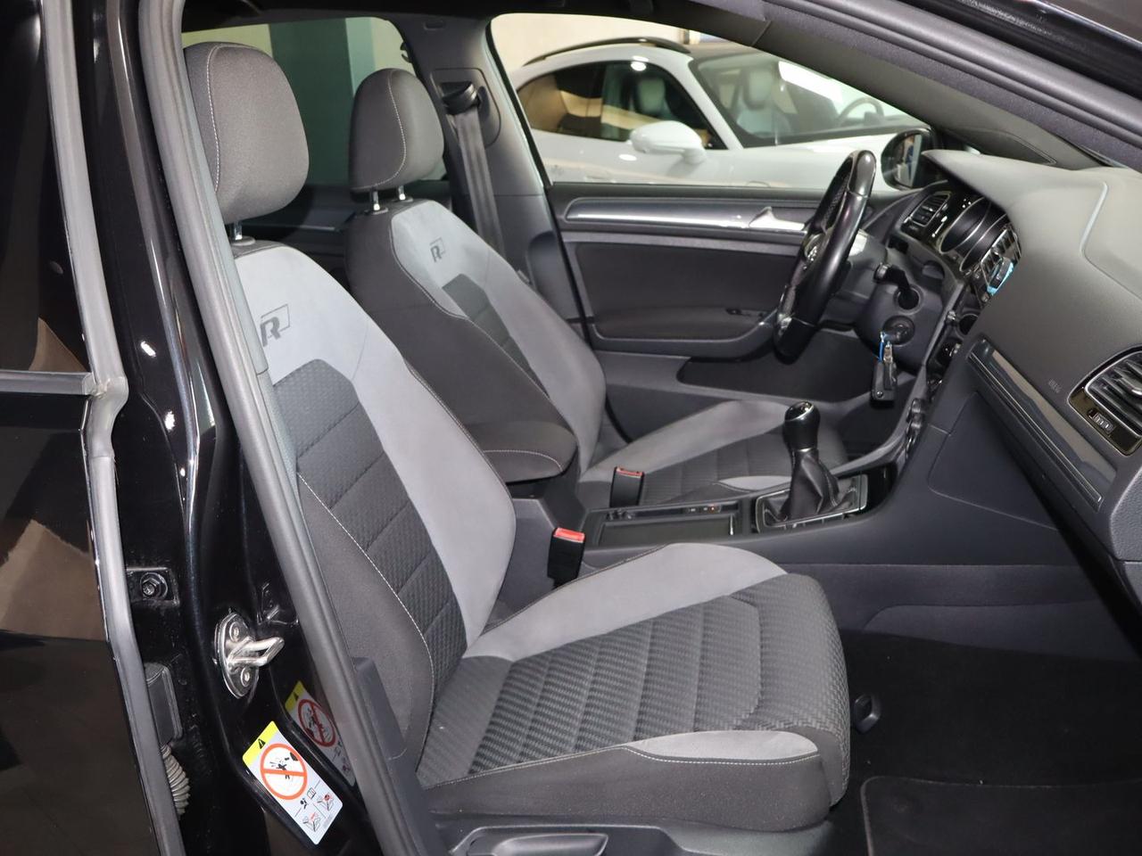 Volkswagen Golf 1.6 TDI BlueMotion R-line #50046