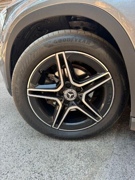 Mercedes-Benz GLA 200d Aut. *FULL OPT.* da VETRINA