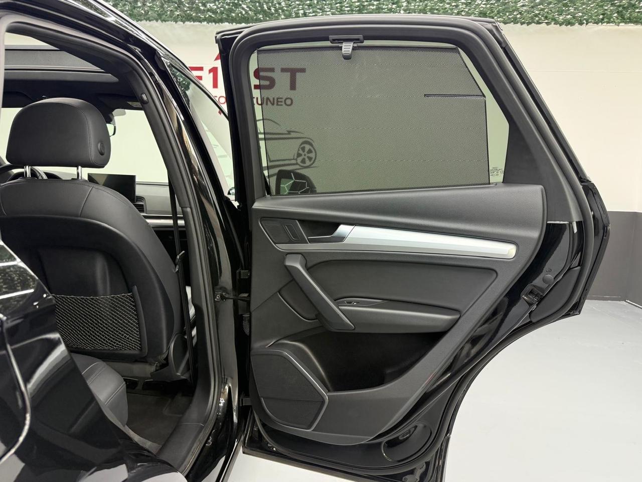 Audi Q5 SPB 40 TDI quattro S tronic Identity Black