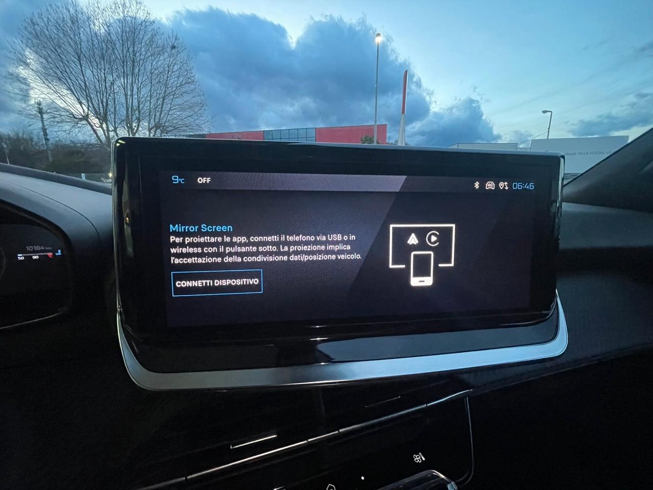 Peugeot 2008 PureTech 130 S&S EAT8 Allure