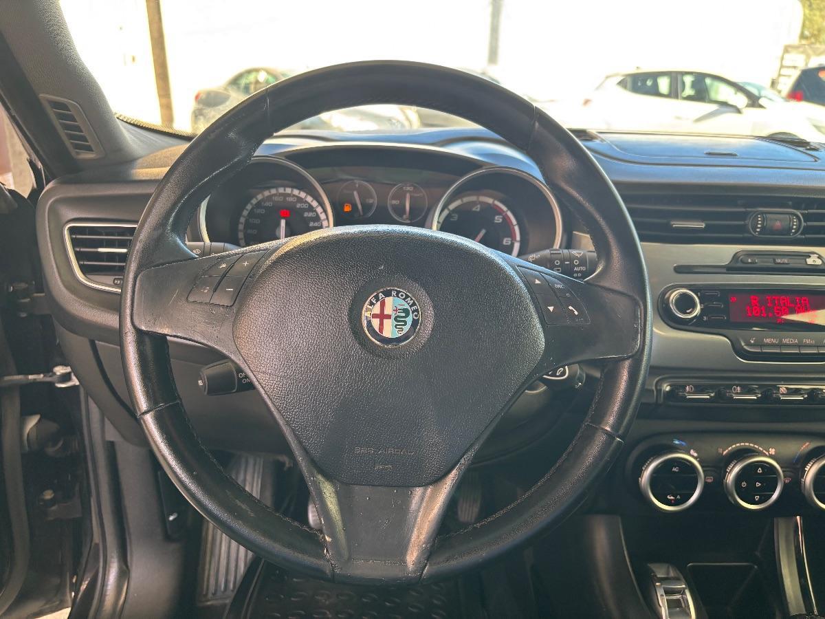 ALFA ROMEO - Giulietta - 1.6 JTDm-2 105 CV Distinctive