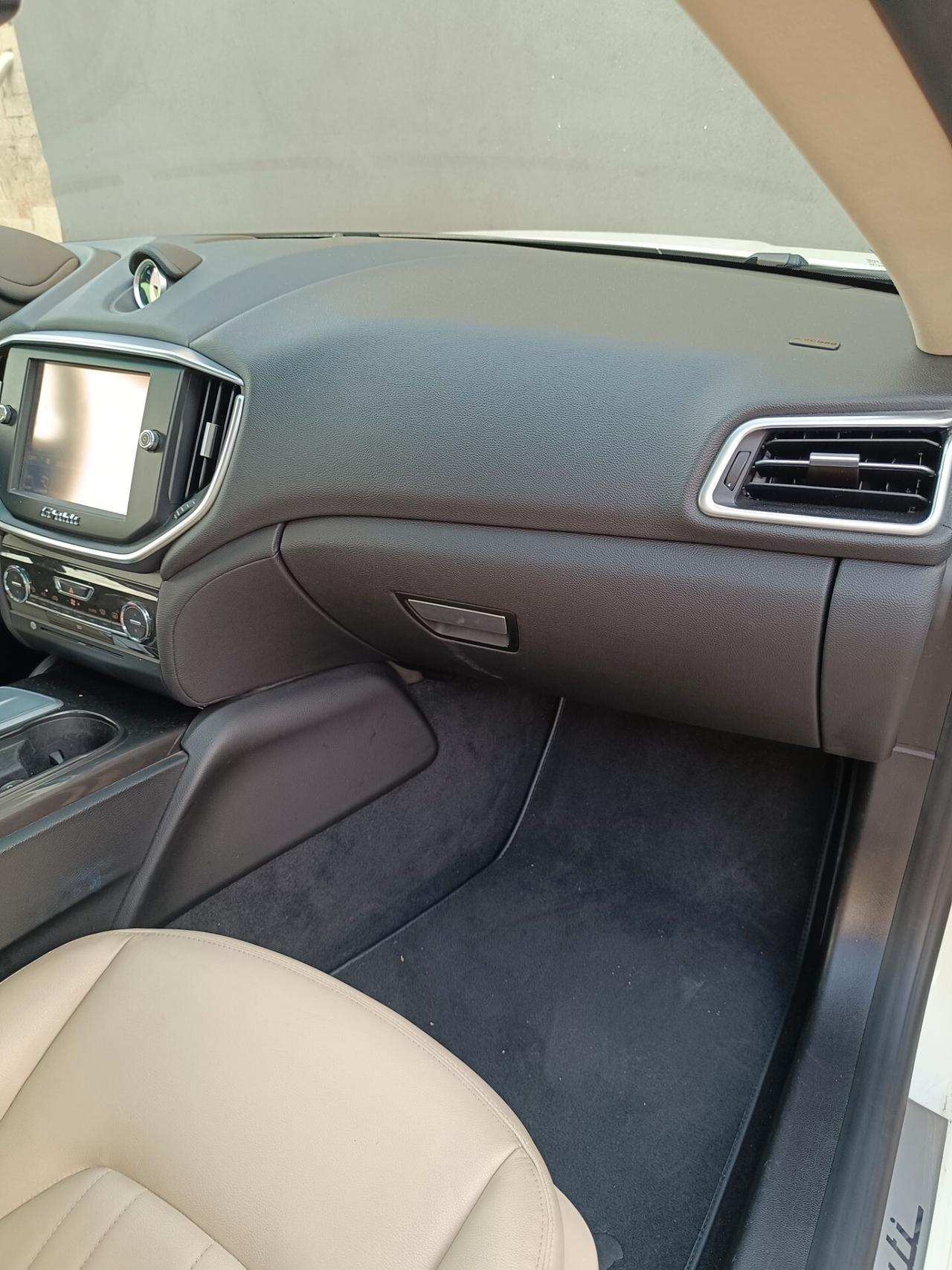 Maserati Ghibli V6 Diesel 250cv