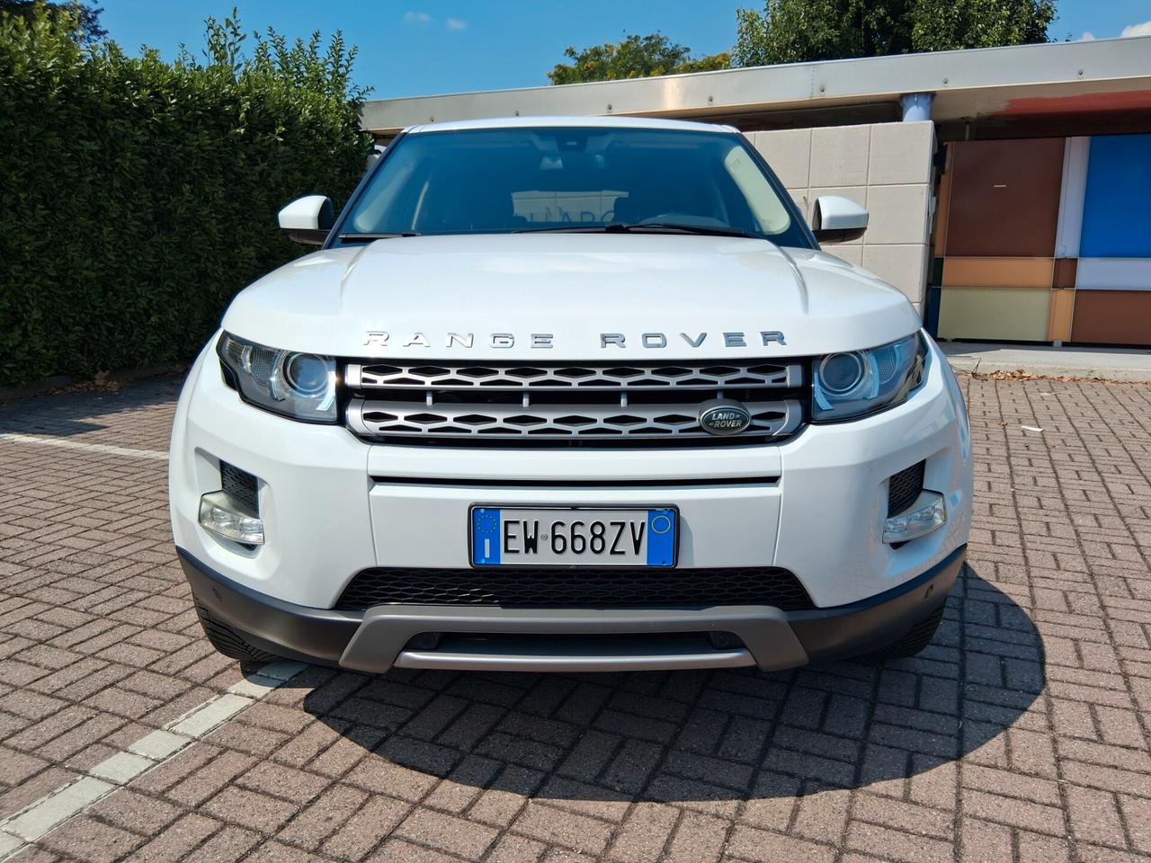 Land Rover Range Rover Evoque Range Rover Evoqu .CELL 320 147 1147 WUATSAPP 3276540940.e 2.2 Sd4 5p. Prestige