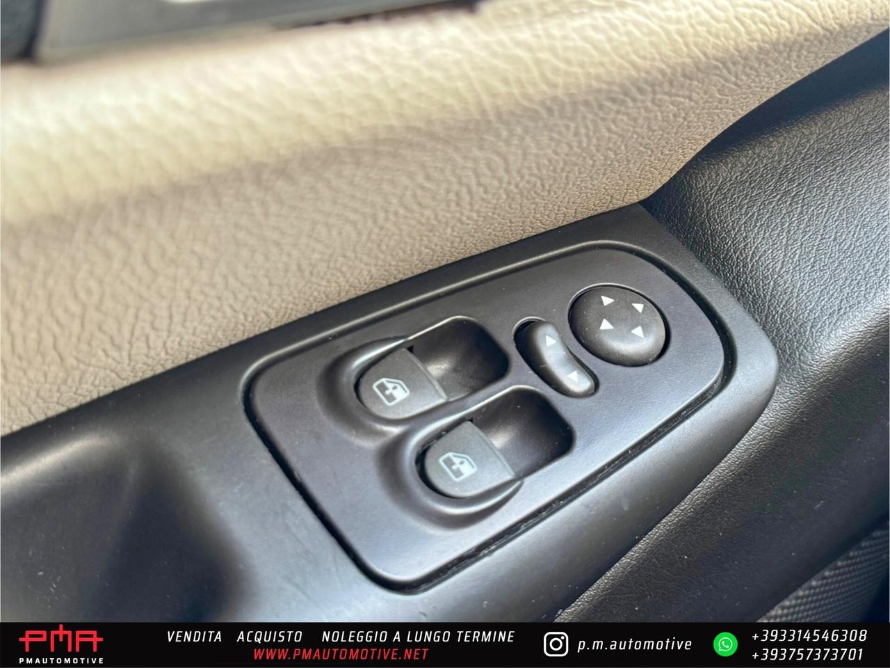 Lancia Ypsilon 1.3 MJT 90 CV Oro
