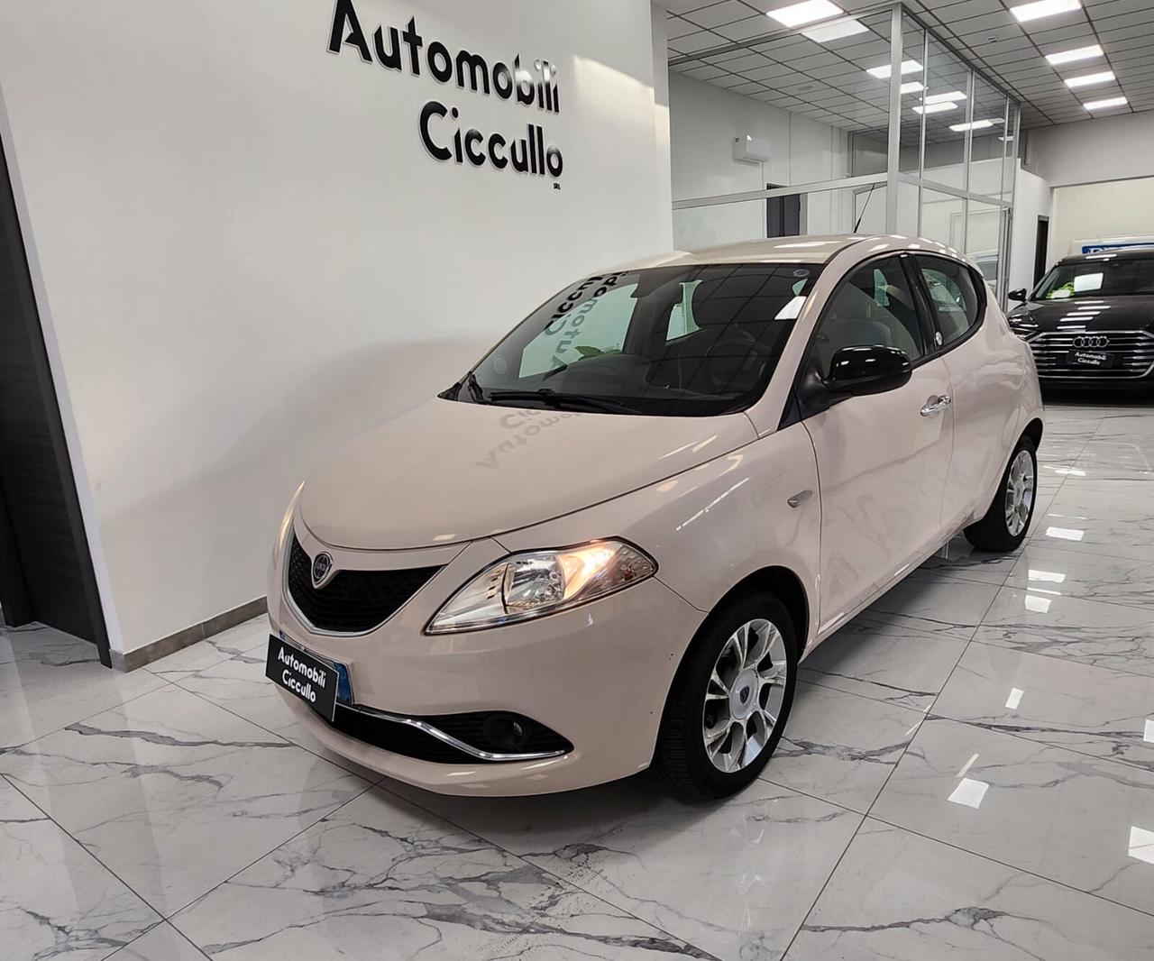 Lancia Ypsilon BENZ-GPL