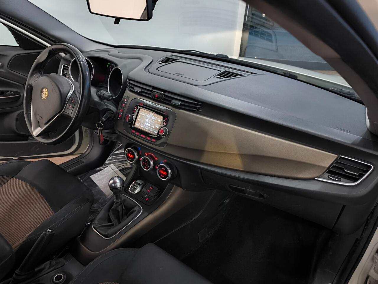 Alfa Romeo Giulietta 1.6 JTDm-2 105 CV Distinctive