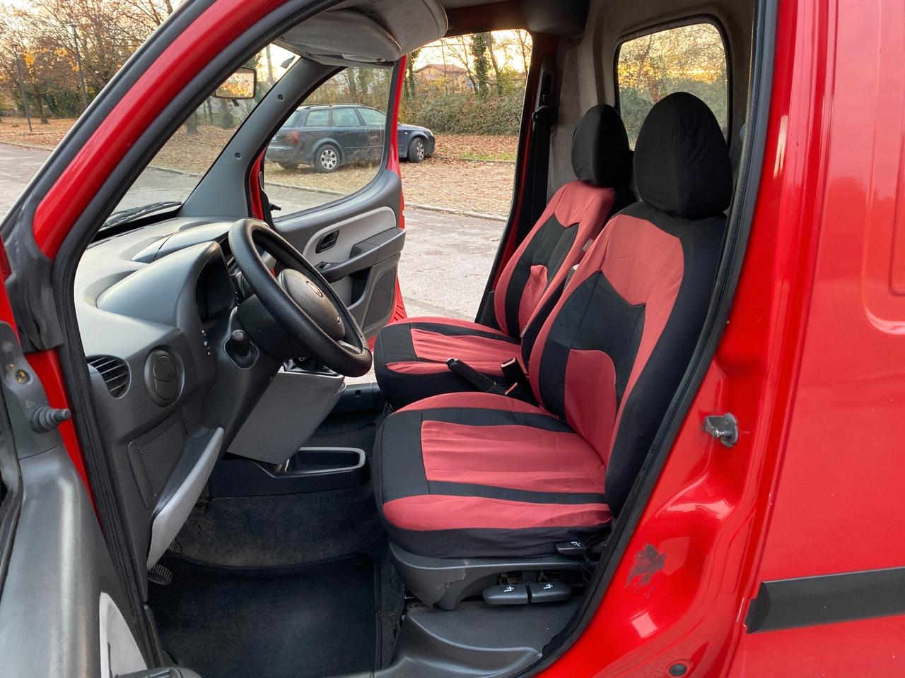 Fiat Doblò 1.9MJT Clima Gancio Traino