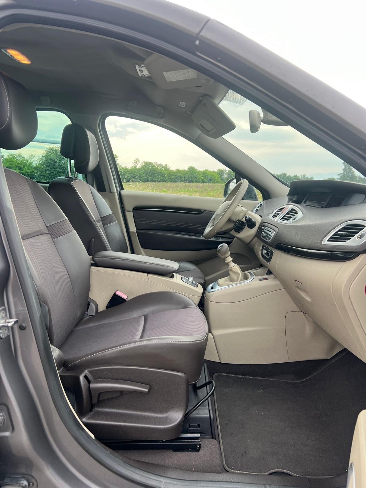 Renault Scenic Scénic X-Mod 1.5 dCi 105CV Confort