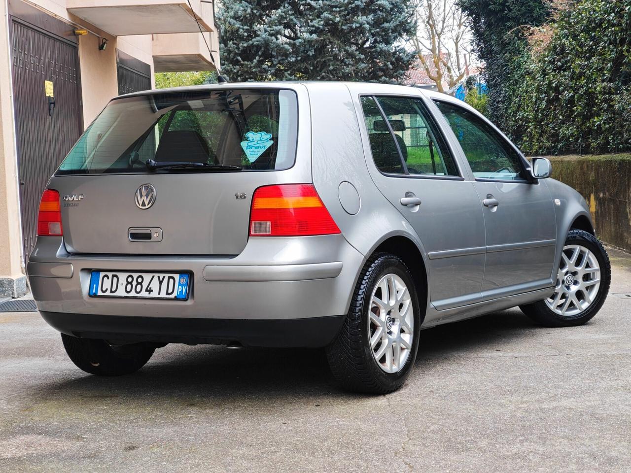 Volkswagen Golf 1.6 BENZINA 105cv Highline / 81.000km